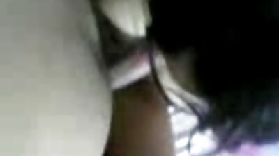 सार्वजनिक शौचालय में पागल वृद्ध महिला पर बीपी सेक्स फिल्म हमला